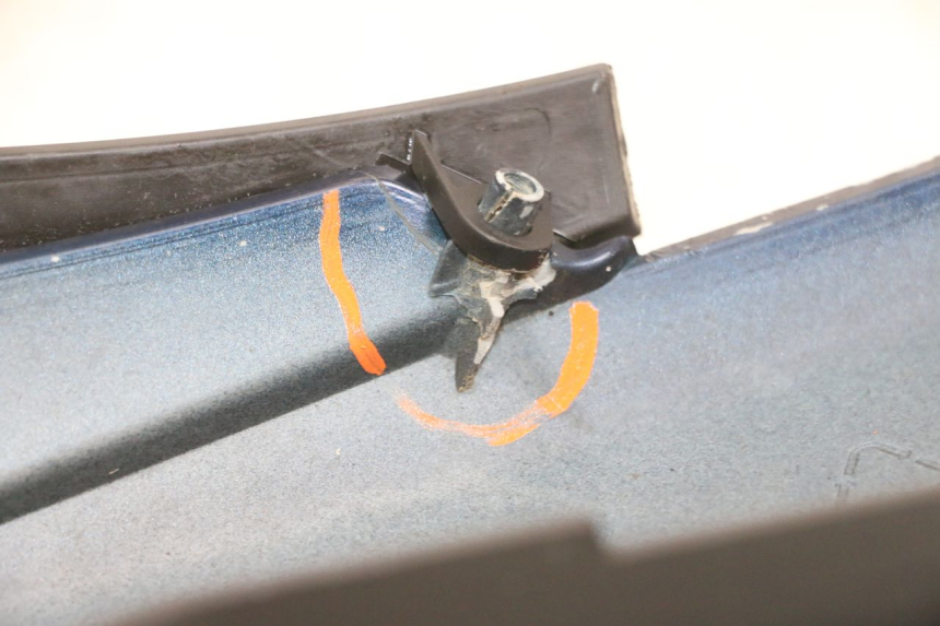 photo de DOLNA PRZEDNIA MASKOWNICA PIAGGIO MP3 RL 250 (2006 - 2010) - Oznaczenia i referencje