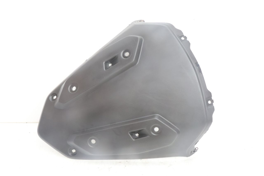 photo de PRZEDNIA WEWNĘTRZNA STRONA YAMAHA N-MAX NMAX 125 (2021 - 2024) - Szczegół części