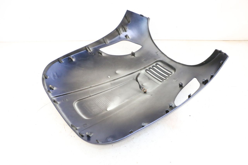 photo de PRZÓD JM MOTORS OLDIES GT 4T 50 (2018 - 2025) - Zbliżenie techniczne