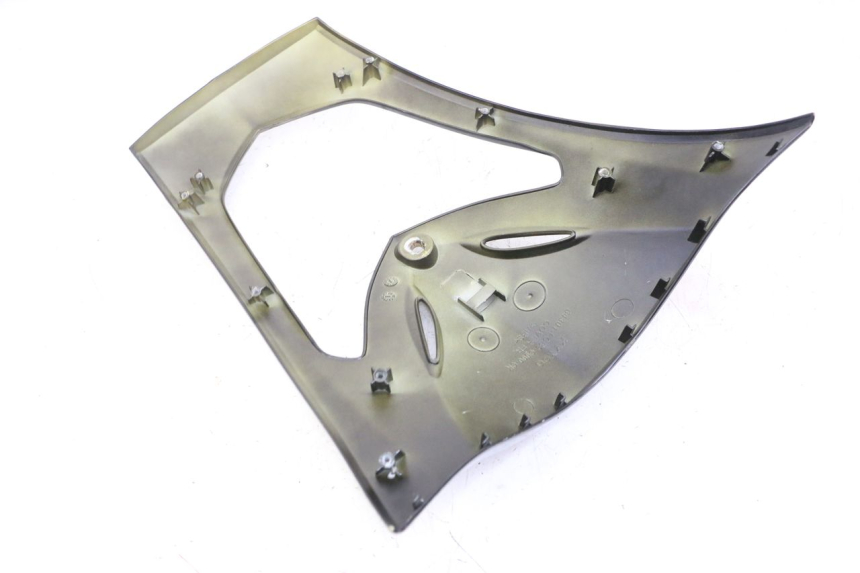 photo de GÓRNA PRZEDNIA MASKOWNICA KYMCO AGILITY 4T 50 (2005 - 2018) - Zoom stanu zużycia