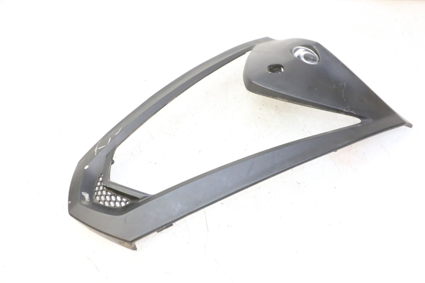 photo de GÓRNA PRZEDNIA MASKA KYMCO AGILITY NAKED RENOUVO 2T 50 (2011 - 2018) - Szczegół części