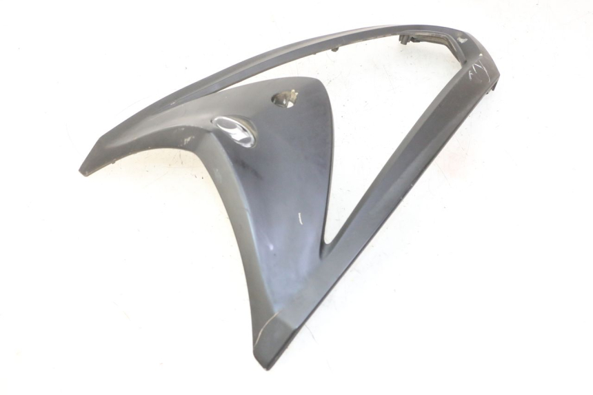 photo de GÓRNA PRZEDNIA MASKA KYMCO AGILITY NAKED RENOUVO 2T 50 (2011 - 2018) - Zbliżenie techniczne