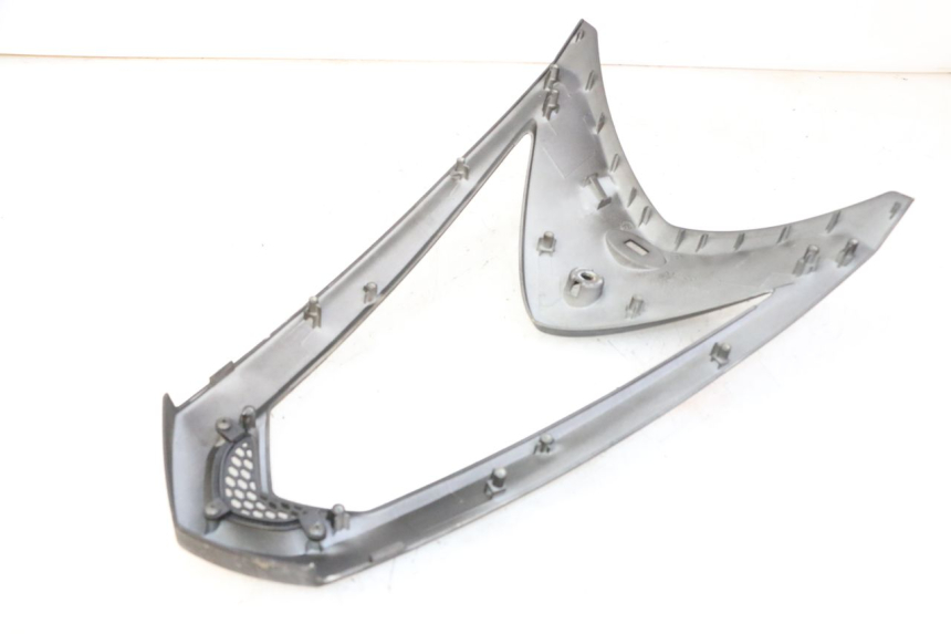 photo de GÓRNA PRZEDNIA MASKA KYMCO AGILITY NAKED RENOUVO 2T 50 (2011 - 2018) - Stan powierzchni