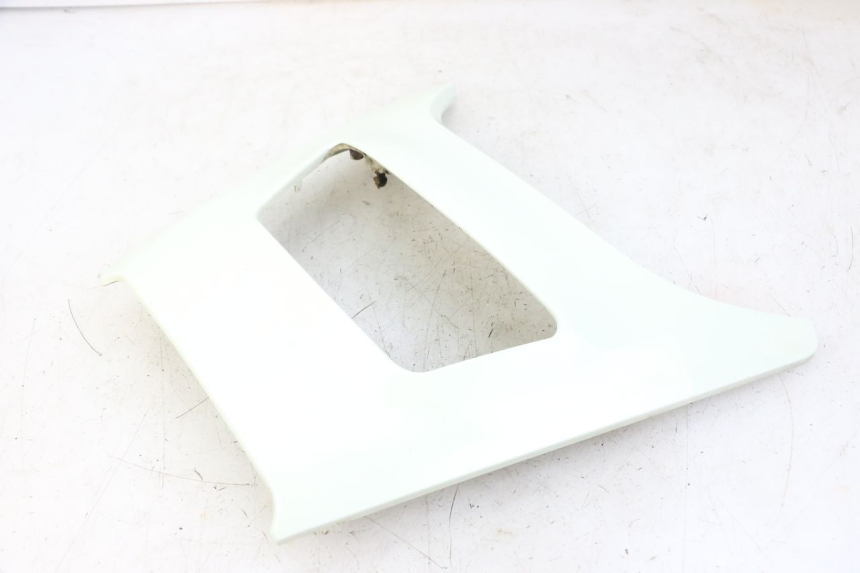 photo de GÓRNA PRZEDNIA MASKOWNICA BMW C1 125 (2000 - 2003) - Szczegóły charakterystyczne