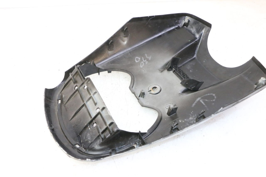 photo de GÓRNA PRZEDNIA MASKOWNICA YAMAHA BW'S 100 (1999 - 2002) - Zoom stanu zużycia