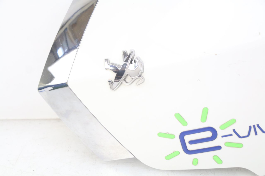 photo de GÓRNA PRZEDNIA MASKOWNICA PEUGEOT E-VIVACITY 1 (2012 - 2018) - Część sprawdzona