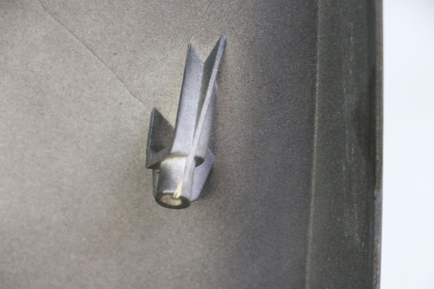 photo de GÓRNA PRZEDNIA MASKOWNICA JM MOTORS EVOLIS 4T 50 (2018 - 2022) - Szczegół części