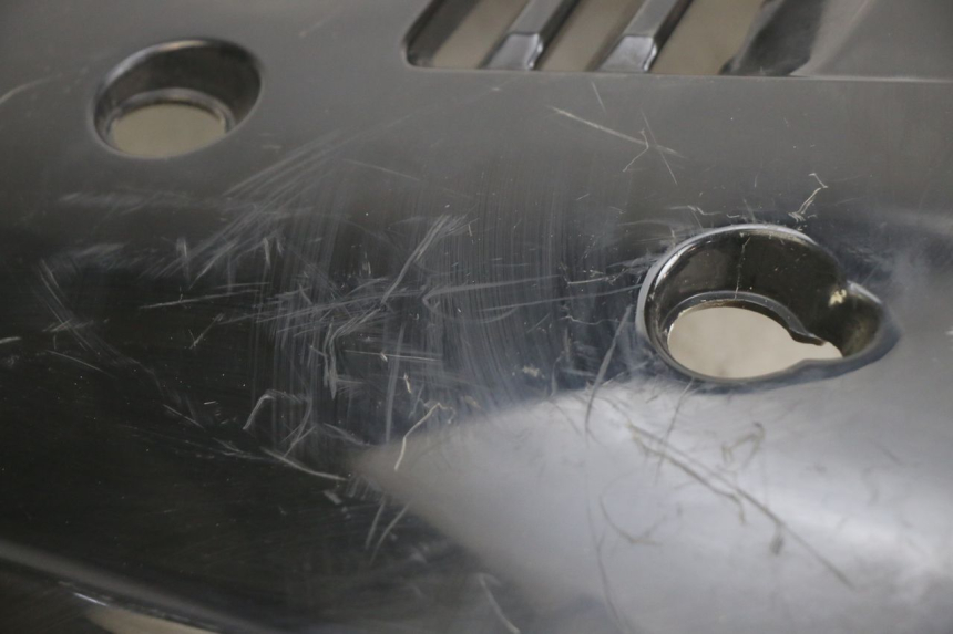 photo de GÓRNA PRZEDNIA MASKOWNICA TNT MOTOR FASTINO 4T 50 (2013 - 2019) - Zbliżenie techniczne