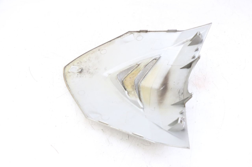 photo de GÓRNA PRZEDNIA MASKOWNICA MBK FLAME X 125 (2004 - 2007) - Zoom stanu zużycia