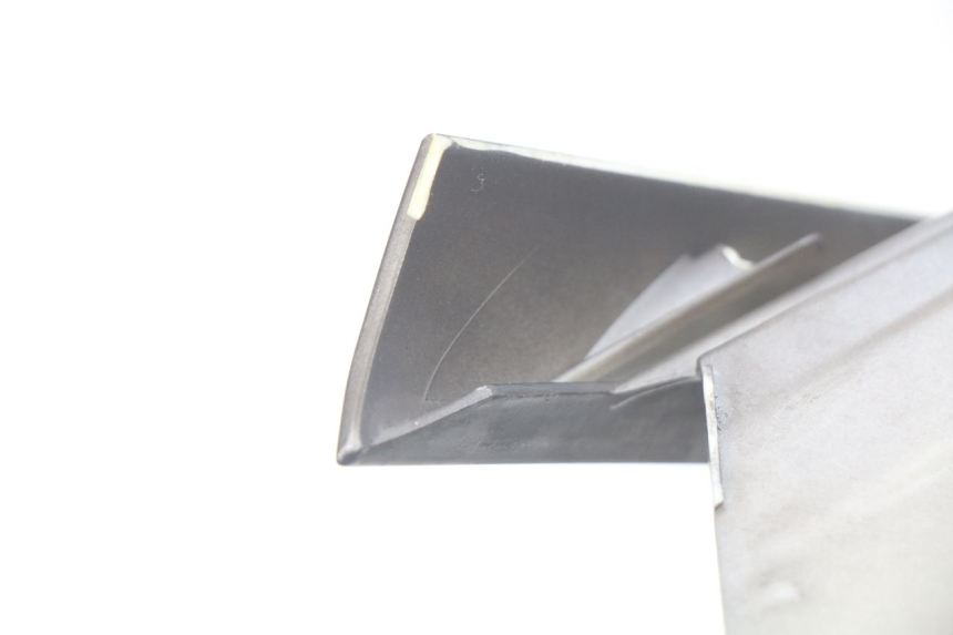 photo de GÓRNA PRZEDNIA MASKOWNICA PEUGEOT GEOPOLIS 400 (2007 - 2013) - Szczegół części