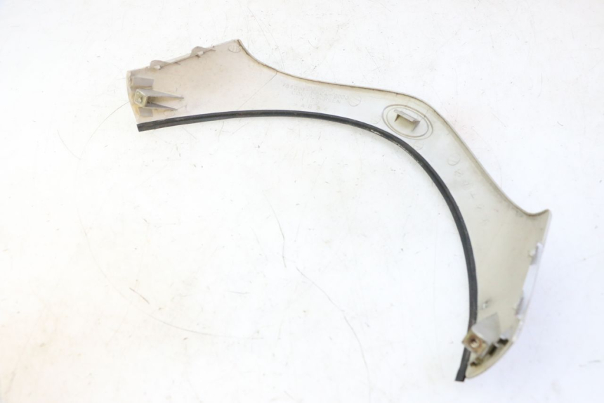 photo de GÓRNA PRZEDNIA MASKOWNICA KYMCO GRAND DINK 125 (2002 - 2007) - Szczegół części