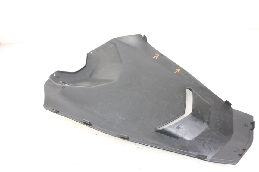 photo de GÓRNA PRZEDNIA MASKOWNICA HYTRACK HY S 4X4 410 (2013 - 2016) - Zbliżenie techniczne