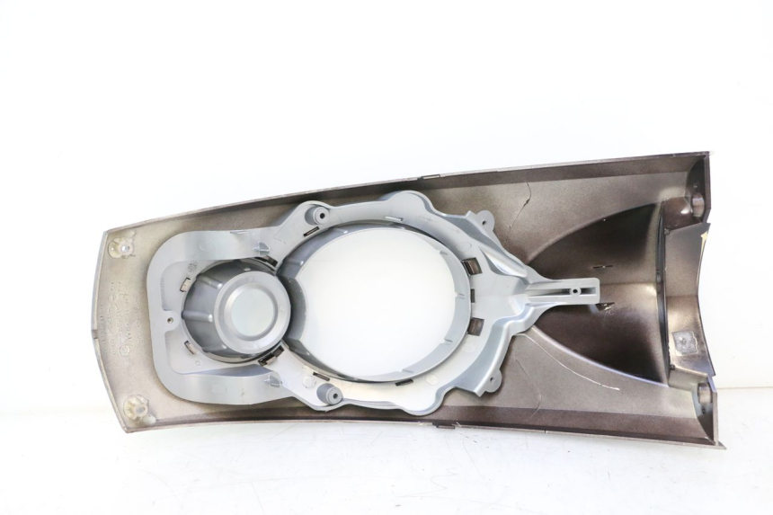 photo de GÓRNA PRZEDNIA MASKOWNICA PEUGEOT LUDIX ONE 50 (2004 - 2013) - Szczegół części