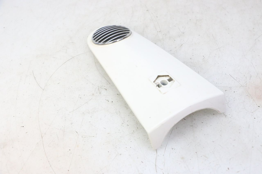 photo de GÓRNA PRZEDNIA MASKOWNICA PIAGGIO LXV 4T 50 (2009 - 2013) - Inny kąt widzenia