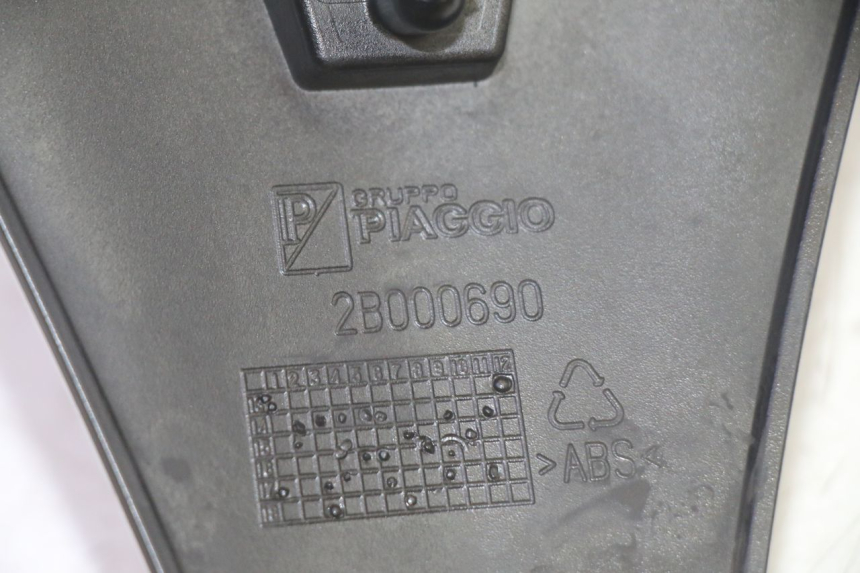 photo de GÓRNA PRZEDNIA MASKOWNICA PIAGGIO MP3 HPE 350 (2018 - 2020) - Widok ogólny