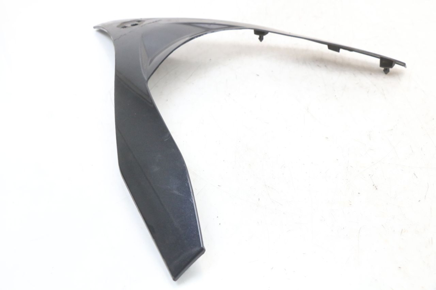 photo de GÓRNA PRZEDNIA MASKOWNICA PIAGGIO MP3 LT 400 (2007 - 2012) - Zoom stanu zużycia