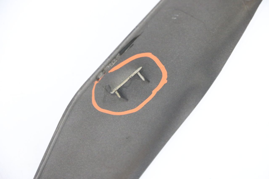 photo de GÓRNA PRZEDNIA MASKOWNICA PIAGGIO MP3 LT 400 (2007 - 2012) - Widok ogólny