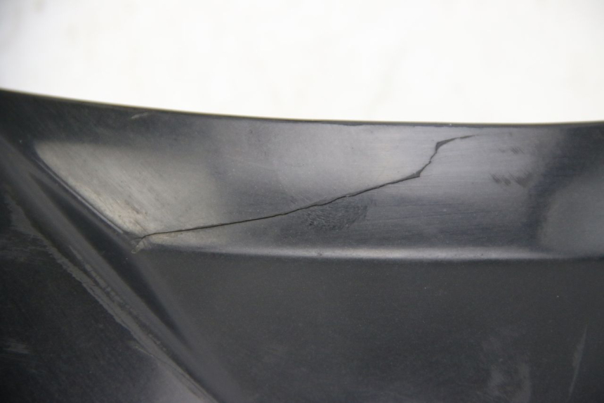 photo de GÓRNA PRZEDNIA MASKOWNICA PIAGGIO MP3 125 (2006 - 2014) - Inny kąt widzenia