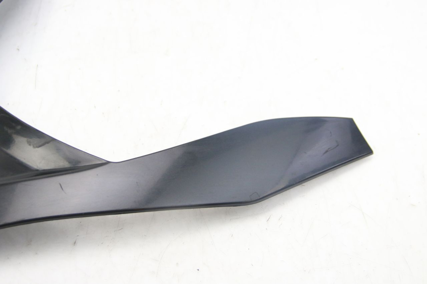 photo de GÓRNA PRZEDNIA MASKOWNICA PIAGGIO MP3 125 (2006 - 2014) - Widok ogólny