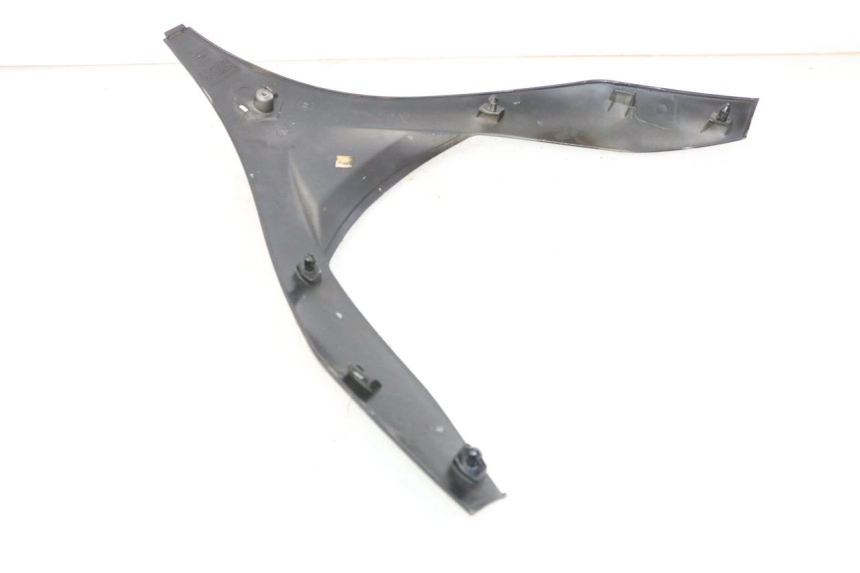 photo de GÓRNA PRZEDNIA MASKOWNICA PIAGGIO MP3 500 (2011 - 2015) - Widok ogólny