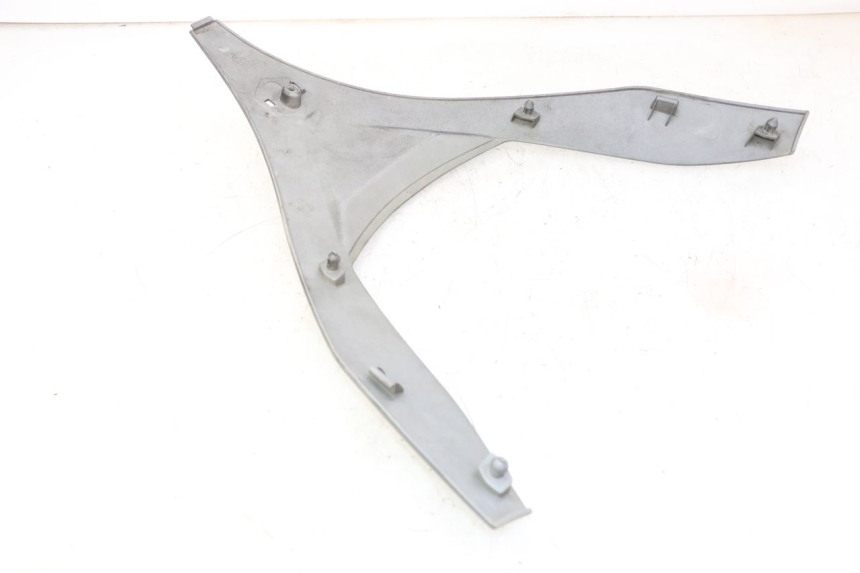 photo de GÓRNA PRZEDNIA MASKOWNICA PIAGGIO MP3 500 (2011 - 2015) - Inny kąt widzenia