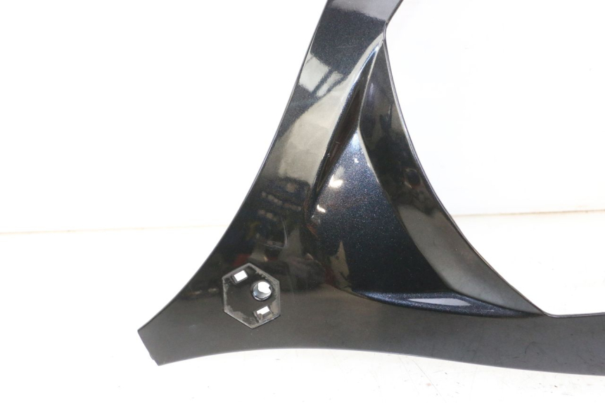 photo de GÓRNA PRZEDNIA MASKOWNICA PIAGGIO MP3 125 (2006 - 2014) - Stan powierzchni