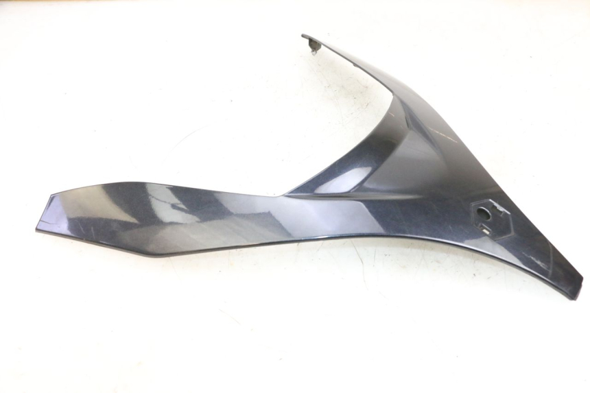 photo de GÓRNA PRZEDNIA MASKOWNICA PIAGGIO MP3 125 (2006 - 2014) - Punkty mocowania