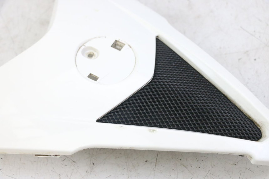 photo de GÓRNA PRZEDNIA MASKOWNICA GILERA NEXUS 125 (2009 - 2013) - Szczegół części