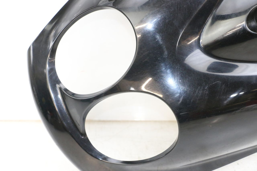 photo de GÓRNA PRZEDNIA MASKOWNICA MBK OVETTO ONE 2T 50 (2013 - 2017) - Szczegóły charakterystyczne