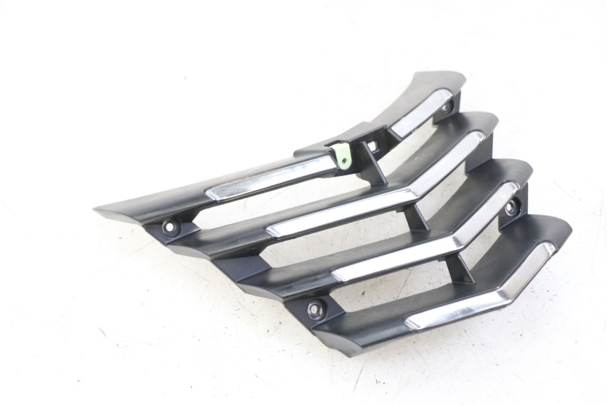 photo de GÓRNA PRZEDNIA MASKOWNICA PEUGEOT CITYSTAR 2T 50 (2018 - 2021) - Zbliżenie techniczne