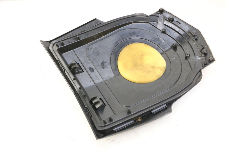 photo de GÓRNA PRZEDNIA MASKOWNICA PEUGEOT VIVACITY 125 (2010 - 2017) - Inny kąt widzenia