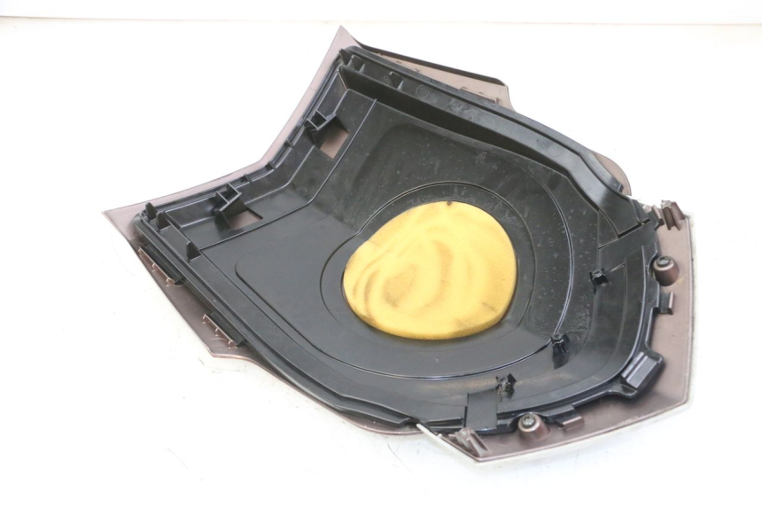 photo de GÓRNA PRZEDNIA MASKOWNICA PEUGEOT VIVACITY 125 (2010 - 2017) - Inny kąt widzenia