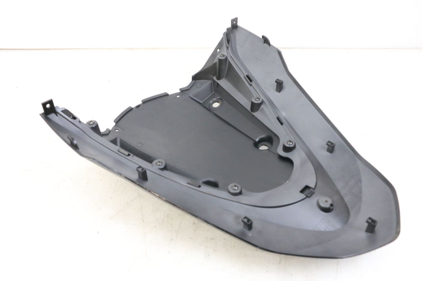 photo de GÓRNA PRZEDNIA MASKOWNICA DAELIM S3 125 (2010 - 2017) - Szczegół części