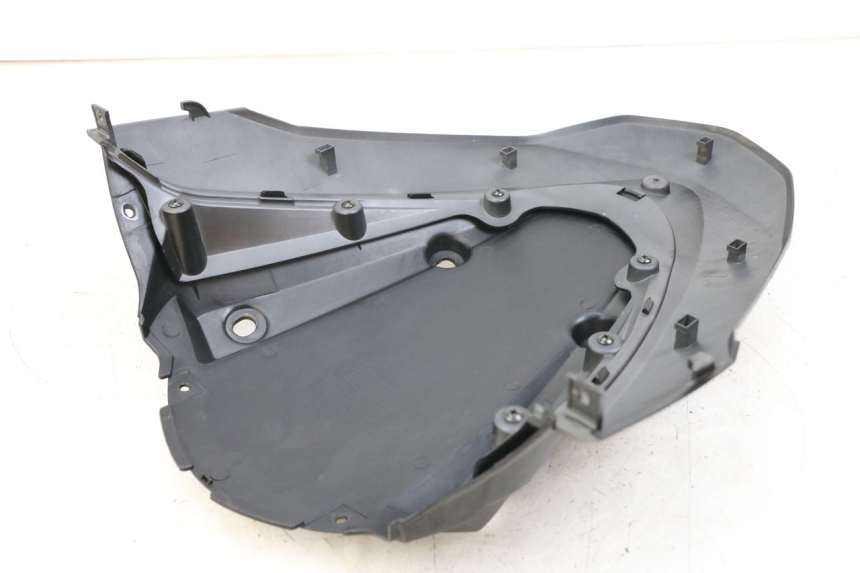 photo de GÓRNA PRZEDNIA MASKOWNICA DAELIM S3 125 (2010 - 2017) - Zoom stanu zużycia