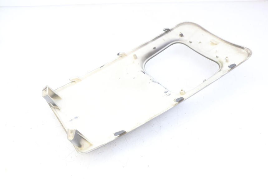 photo de GÓRNA PRZEDNIA MASKA LVNENG S5 1 (2019 - 2023) - Szczegół części