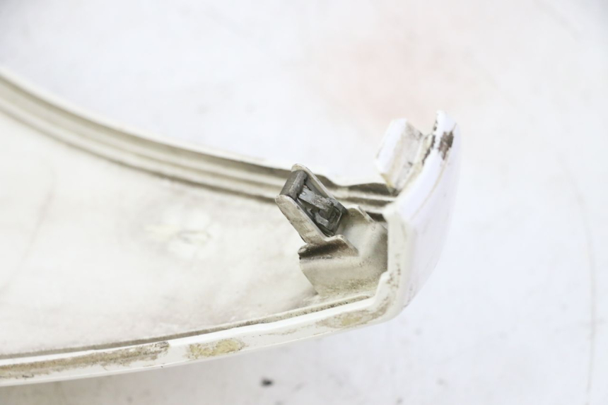 photo de GÓRNA PRZEDNIA MASKOWNICA PEUGEOT SATELIS 125 (2010 - 2012) - Zoom stanu zużycia