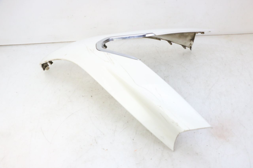 photo de GÓRNA PRZEDNIA MASKOWNICA PEUGEOT SATELIS 125 (2010 - 2012) - Stan powierzchni