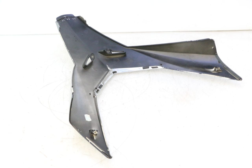 photo de GÓRNA PRZEDNIA MASKOWNICA PEUGEOT SATELIS 125 (2006 - 2009) - Widok z bliska