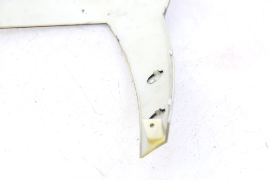 photo de GÓRNA PRZEDNIA MASKOWNICA RAZZO STEED 125 (2012 - 2018) - Zoom stanu zużycia