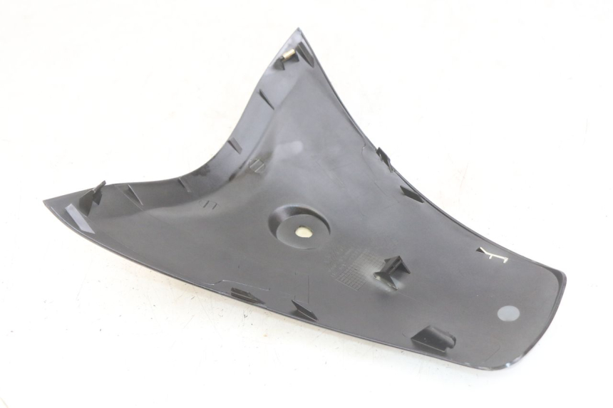 photo de GÓRNA PRZEDNIA MASKOWNICA SYM SYMPHONY 125 (2009 - 2015) - Zoom stanu zużycia