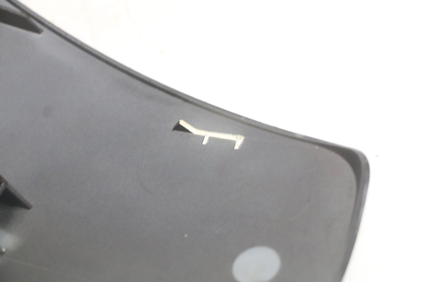 photo de GÓRNA PRZEDNIA MASKOWNICA SYM SYMPHONY 125 (2009 - 2015) - Inny kąt widzenia