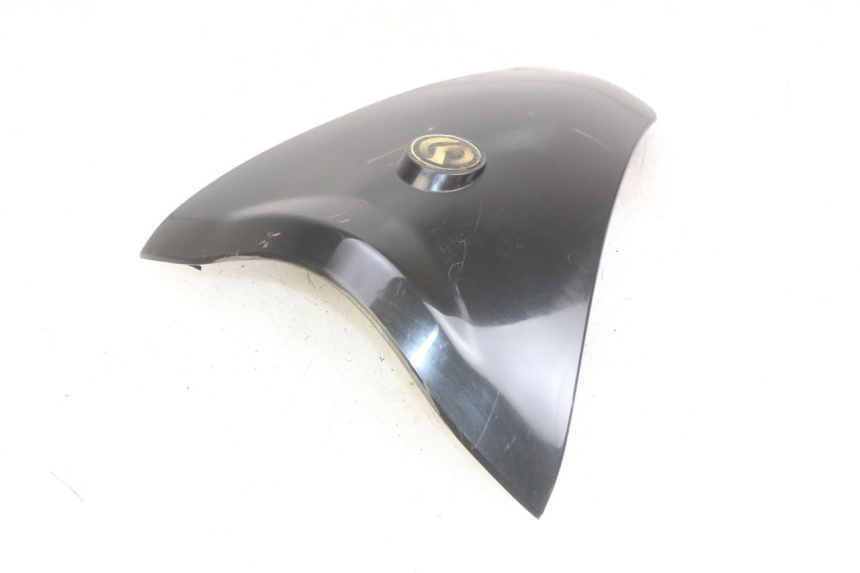 photo de GÓRNA PRZEDNIA MASKOWNICA SYM SYMPHONY 125 (2009 - 2015) - Zbliżenie techniczne