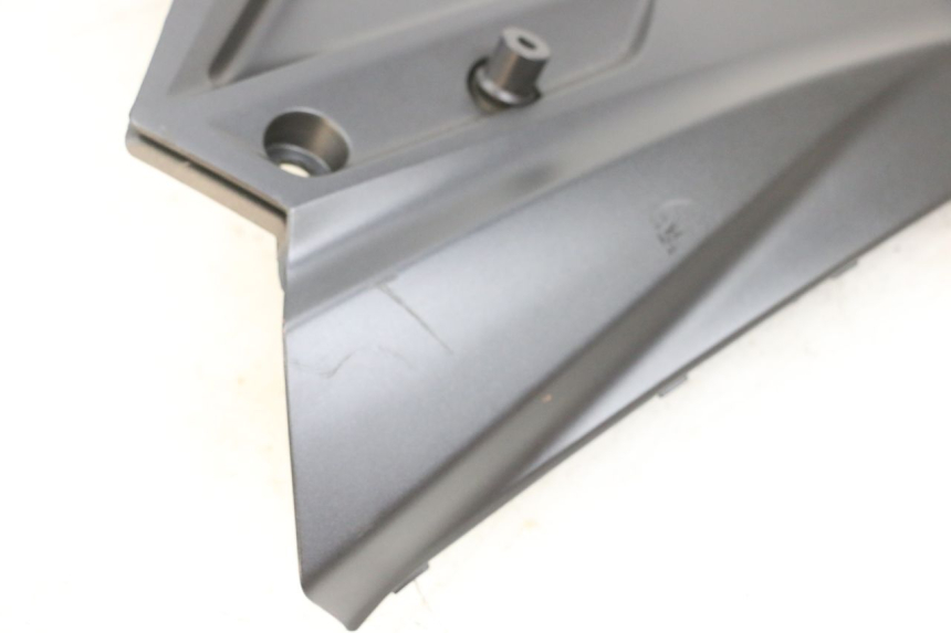 photo de GÓRNA PRZEDNIA MASKOWNICA YAMAHA TRICITY 300 (2020 - 2024) - Punkty mocowania