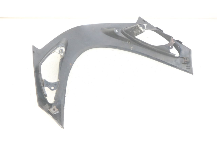 photo de GÓRNA PRZEDNIA MASKOWNICA SUZUKI UH BURGMAN 125 (2002 - 2006) - Zoom stanu zużycia