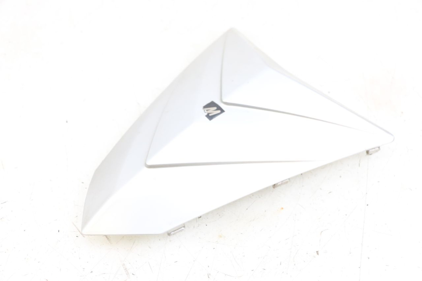 photo de GÓRNA PRZEDNIA MASKOWNICA BEELINE VELOCE 4T 50 (2011 - 2020) - Inny kąt widzenia