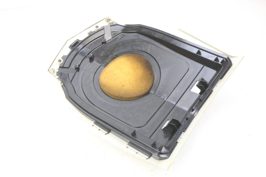 photo de GÓRNA PRZEDNIA MASKOWNICA PEUGEOT VIVACITY NEW 4T 50 (2008 - 2017) - Szczegół części