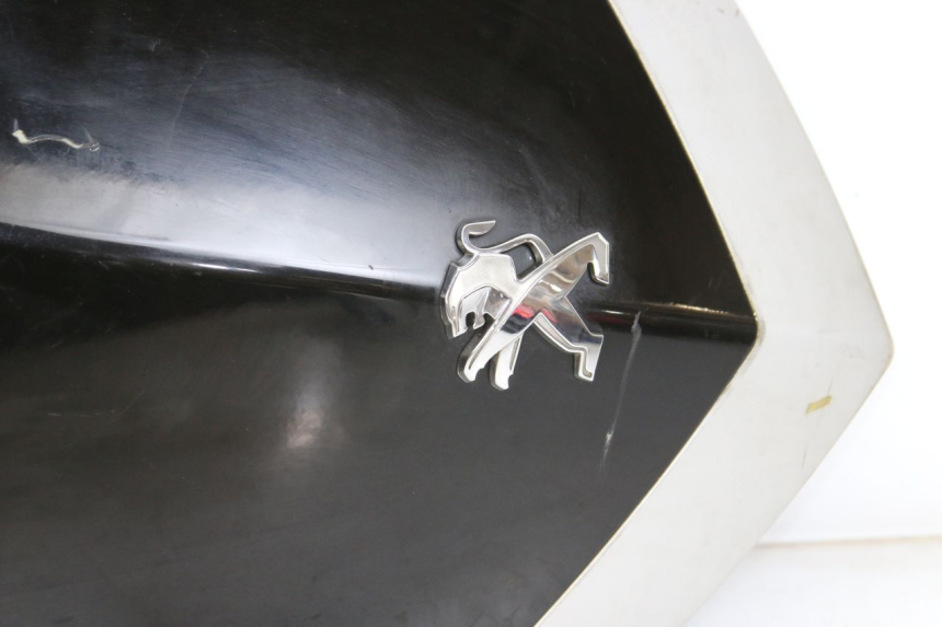 photo de GÓRNA PRZEDNIA MASKOWNICA PEUGEOT VIVACITY 125 (2010 - 2017) - Oznaczenia i referencje