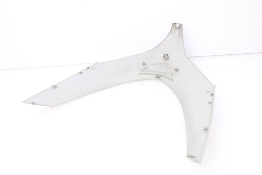 photo de GÓRNA PRZEDNIA MASKOWNICA TGB X-MOTION XMOTION 125 (2008 - 2014) - Zbliżenie techniczne