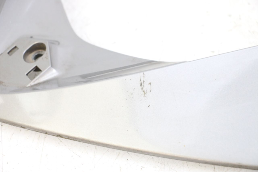 photo de GÓRNA PRZEDNIA MASKOWNICA PIAGGIO X10 125 (2012 - 2017) - Stan powierzchni