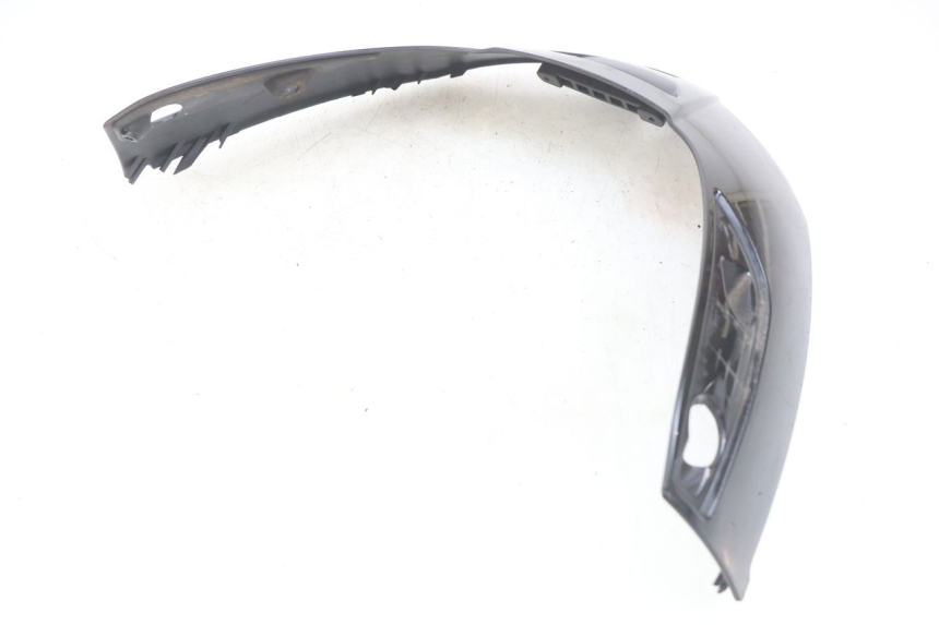 photo de GÓRNA PRZEDNIA MASKOWNICA PIAGGIO X8 125 (2004 - 2007) - Zbliżenie techniczne